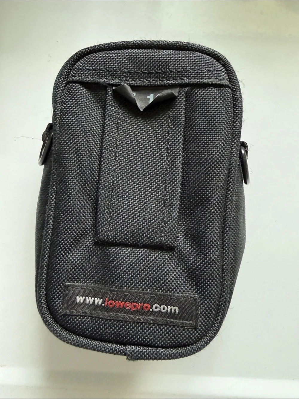 LOWEPRO Z10 Compact Camera Pouch Black and Deep Green